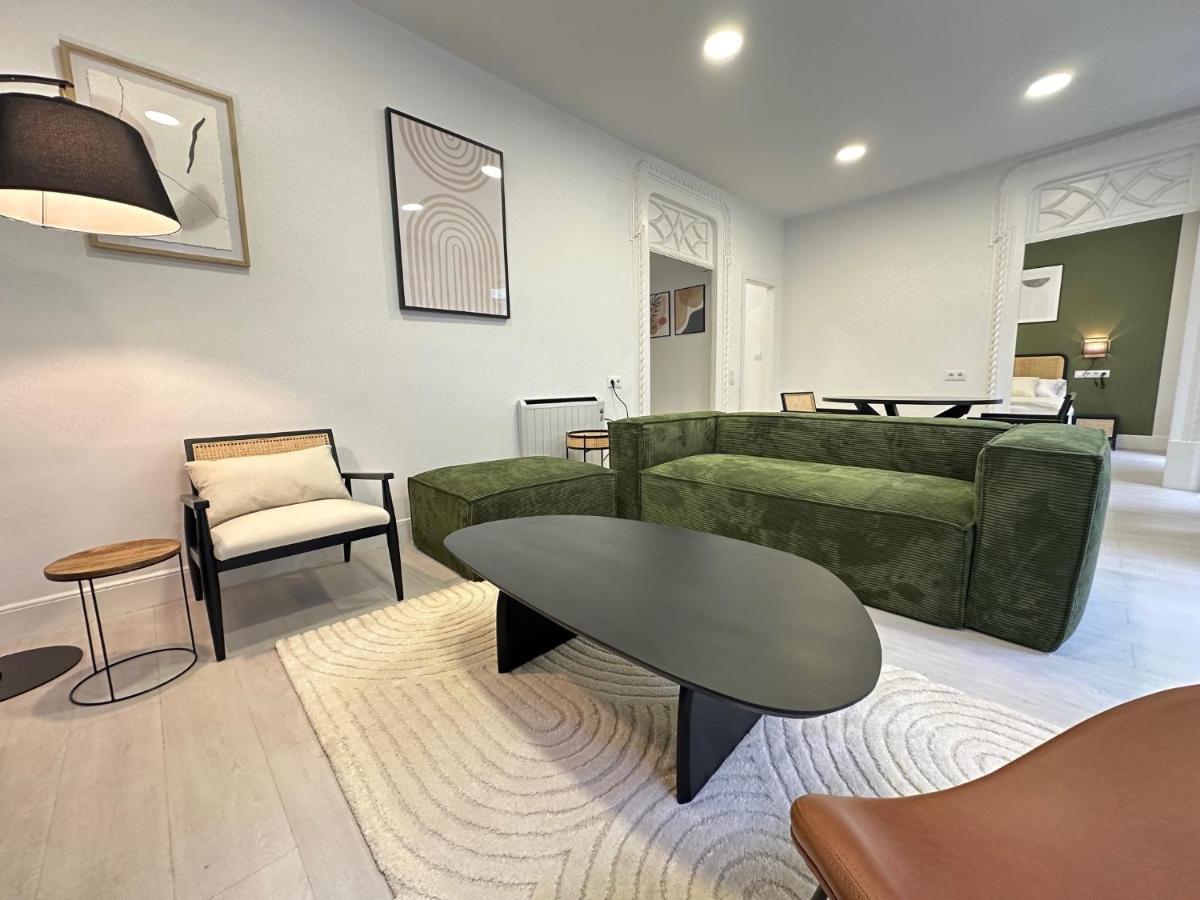 Elegante Hogar En El Centro Apartment Vigo Bagian luar foto